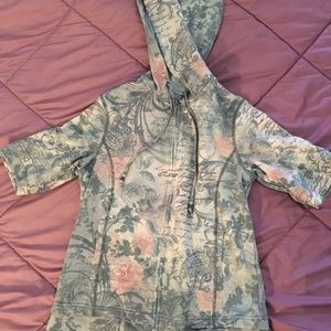 Green tea short sleeve jacket M w/ hood & pockets